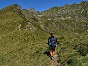 17 Dal Monte Foppa rientriamo all'incrocio dei sent 101-109